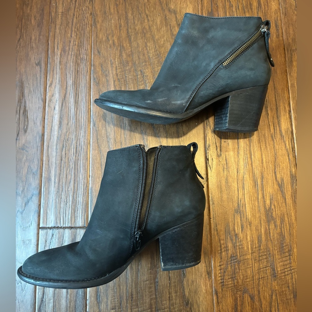 Ankle boots - size 7